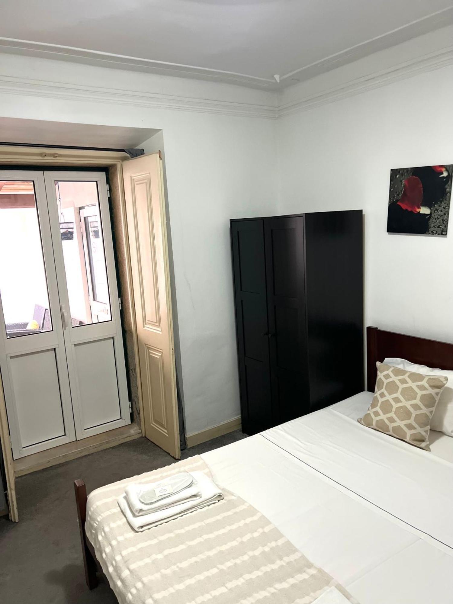 Sao Lazaro Bhuiyan Family Host Hotel Lisboa Eksteriør billede